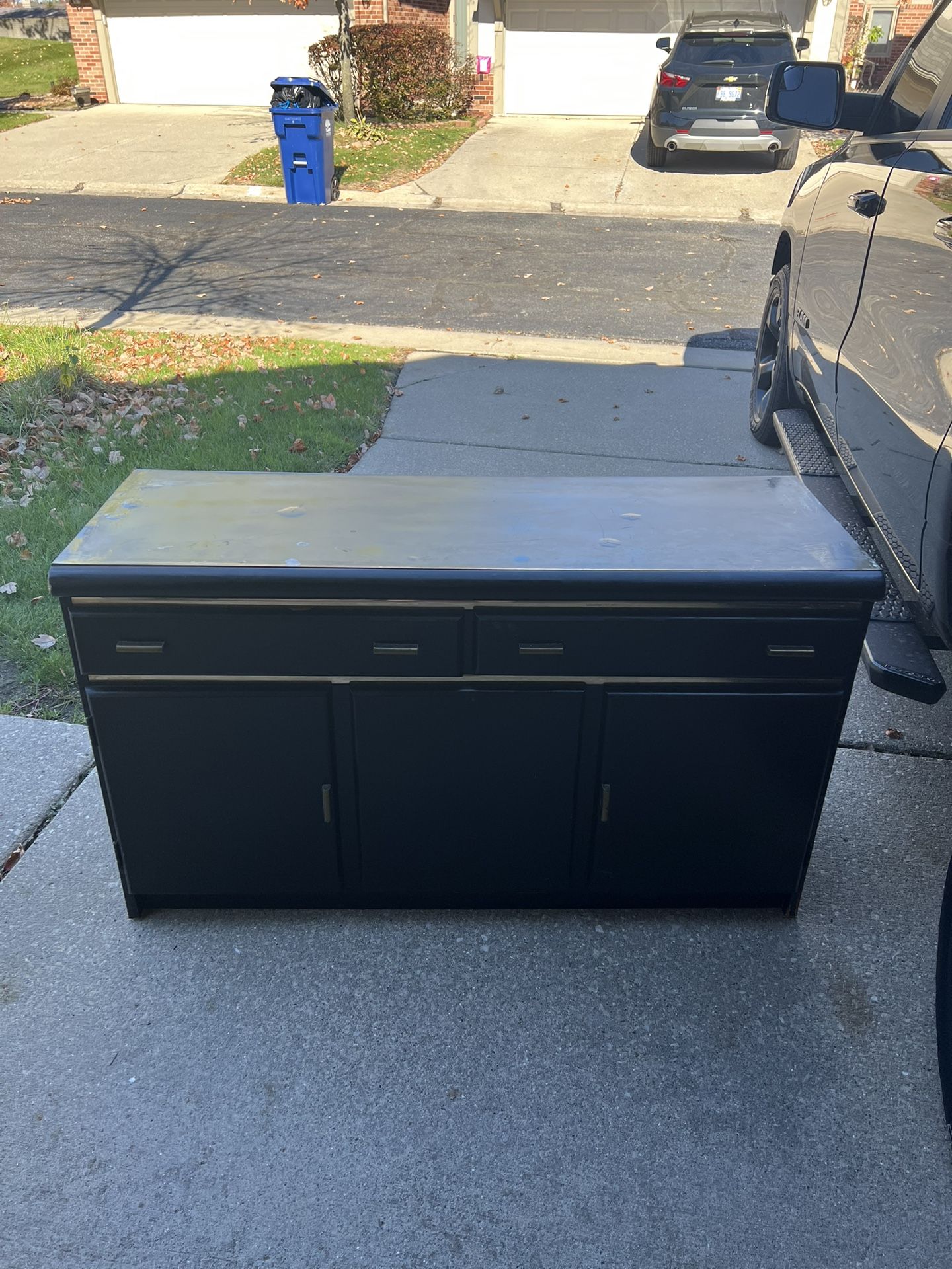 Black Broyhill Buffet Cabinet//Sideboard