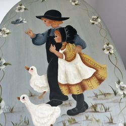 La Promenade - Beautiful Large Antique Box With Signed Folk Art Painting. Character c60’s 🧡🌸