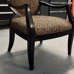 Unique Oversize Accent Chair. 