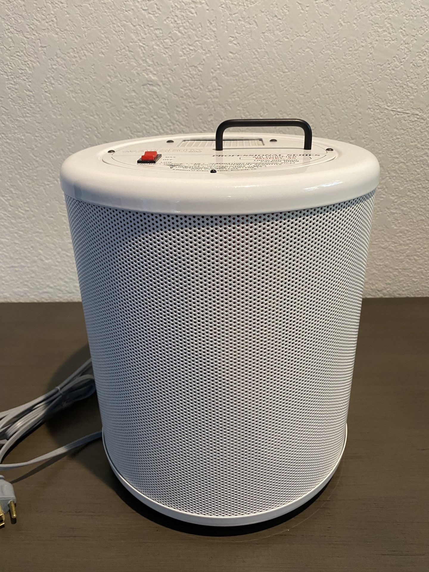 Aireox 45 Pro Series Air Purifier 100% Filtration Carbon Filled Barely Used, Like New! Will Accept Best Offer! MAKE AN OFFER !!!
