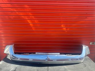 2022-2025 CHEVROLET SILVERADO 1500 FRONT METAL  CROMO BUMPER COVER OEM