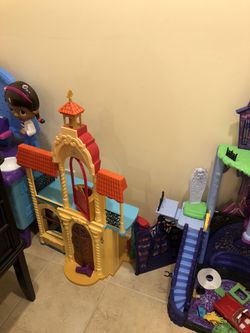 Doll houses like new