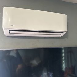 AC / Minisplit / Air conditioning 