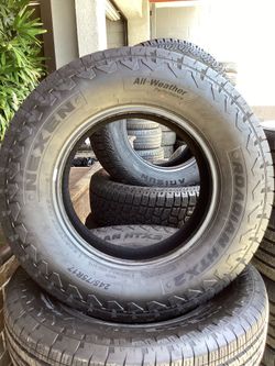 Take off set Nexen Tires 245/75R17 used like new