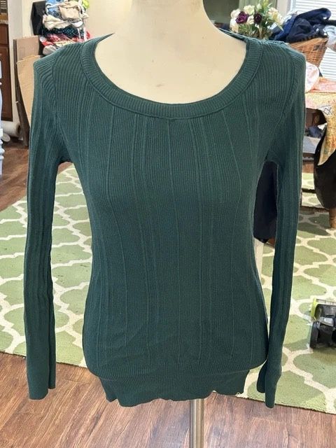 Mudd Women’s Size XL Emerald Green Knit Top