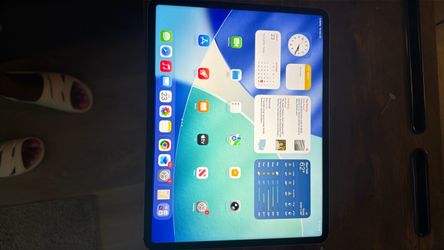 Apple iPad Pro Large Screen Tablet