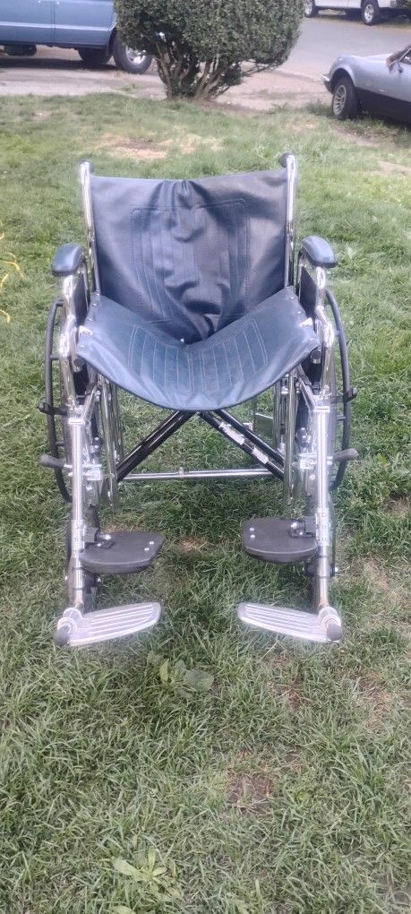Medline Extrawide Wheelcair