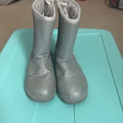 Size 4  silver glitter fur-lined boots