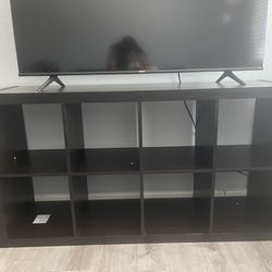 Cube TV Stand 