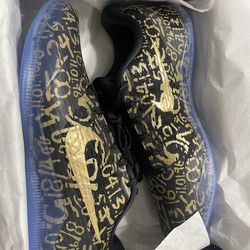 Kobe 11 mamba day  size 11