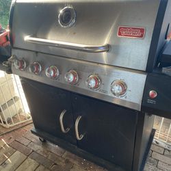 Parrilla Muy Buena Condicion Se Compro Nueva Y Poco Se Uso Tiene Planchita Con Su Silindro De Has 