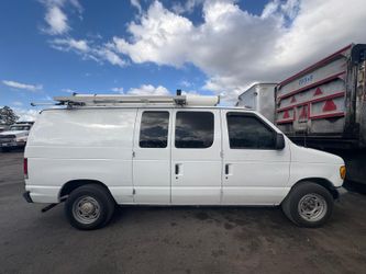 2005 Ford E-150