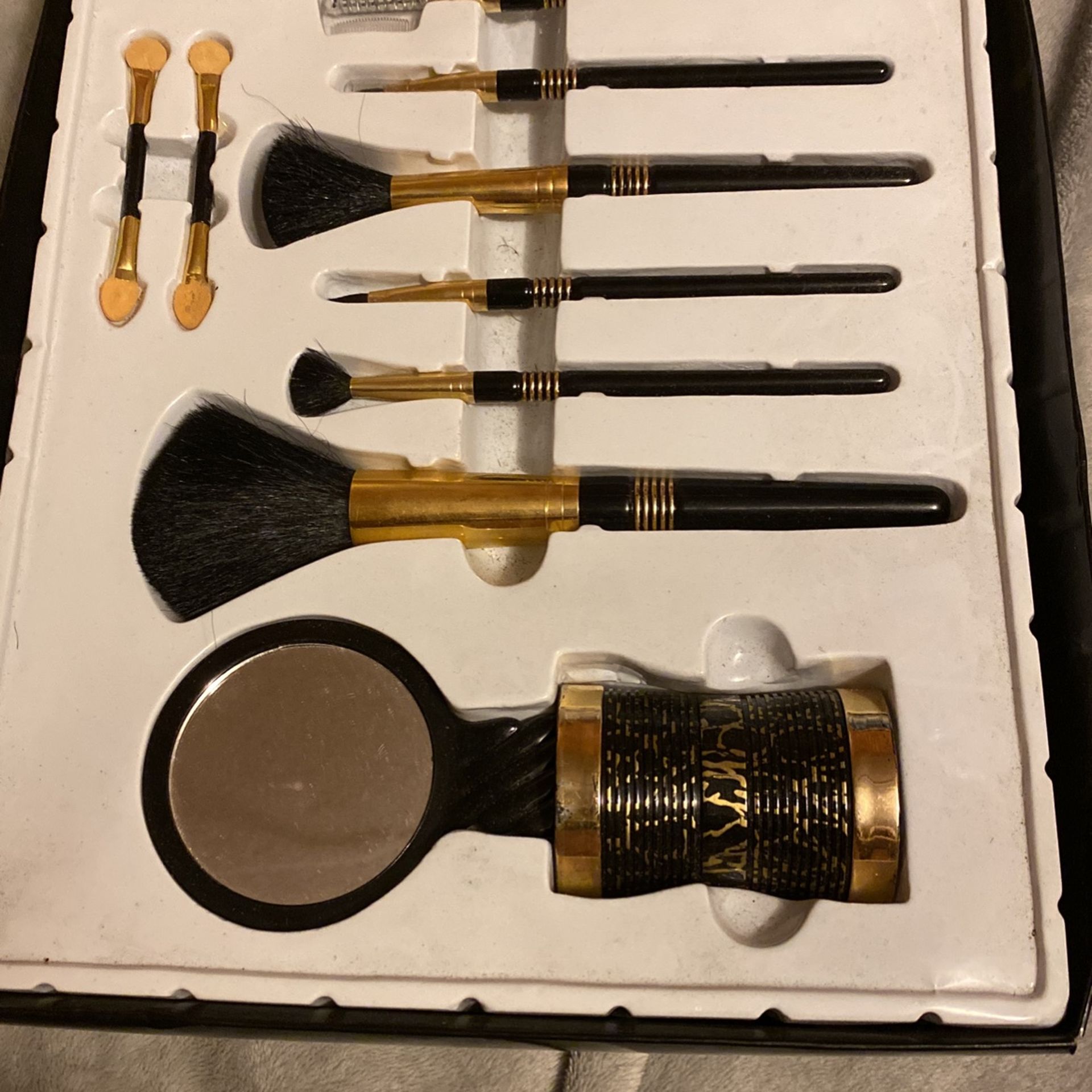 10 PCs Cosmetic Brush Set Brand New 
