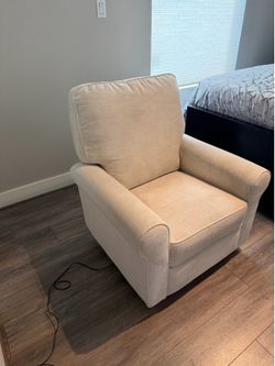 Recliner Chair with Electric Controls