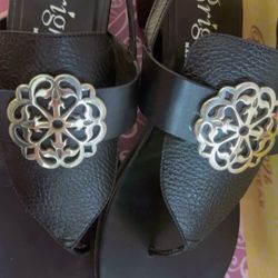 Beautiful Black Leather Sandals 