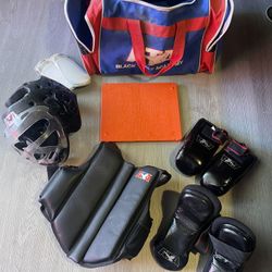 ATA Youth Sparing Gear W/Bag. 