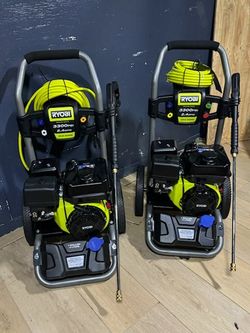 Riobi 3300 PSI 2.4 GPM Cold Water Gas Pressure Washer with 212cc Engine