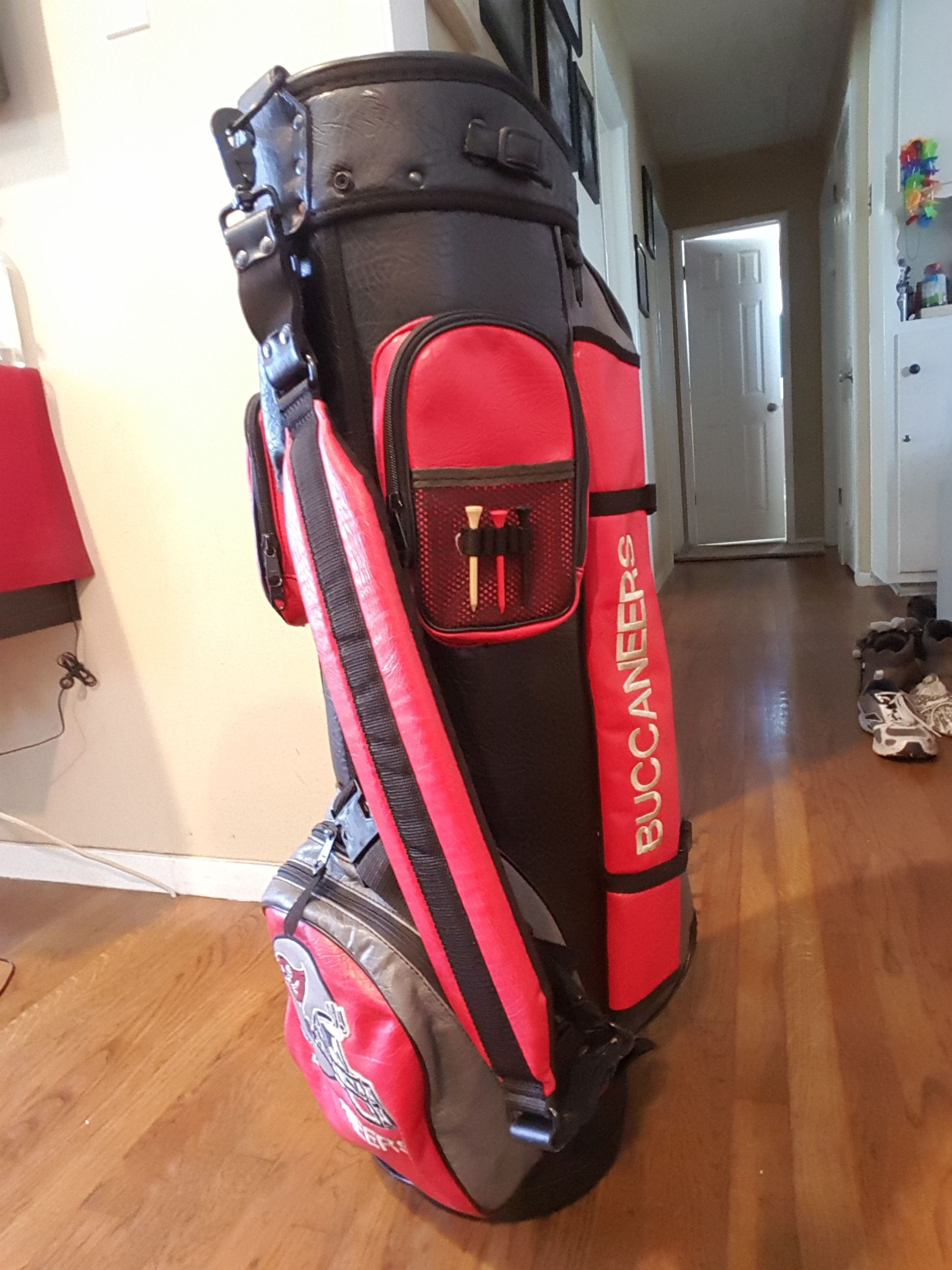 tampa bay buccaneers golf bag