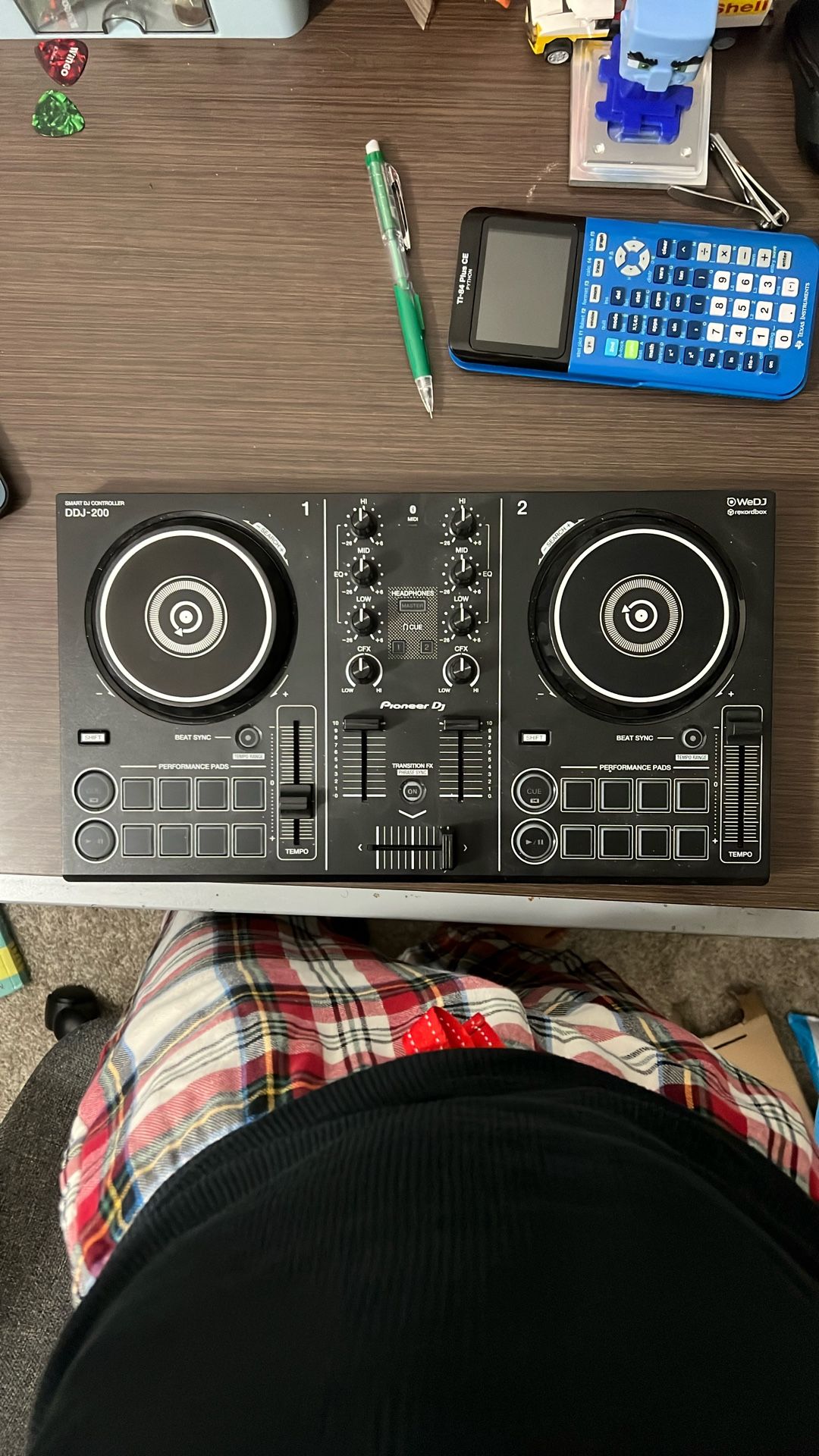DDJ 200 Controller 