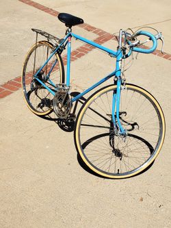 Vintage Schwinn 1970's Blue Continental Road Racing Bicycle 10 Speed Cycling 27" Inch Frame With Cargo Rack for Sale in Rancho Palos Verdes, CA - OfferUp Vintage Schwinn 1970's Blue Continental Road Racing Bicycle 10 Speed Cycling 27" Inch Frame With Cargo Rack for Sale in Rancho Palos Verdes, CA - OfferUp