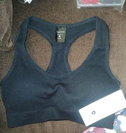 New workout bralette top size small
