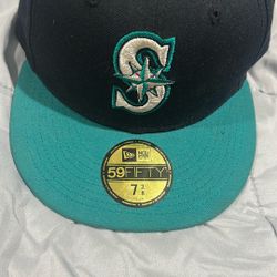 New Era Hat 7 3/8