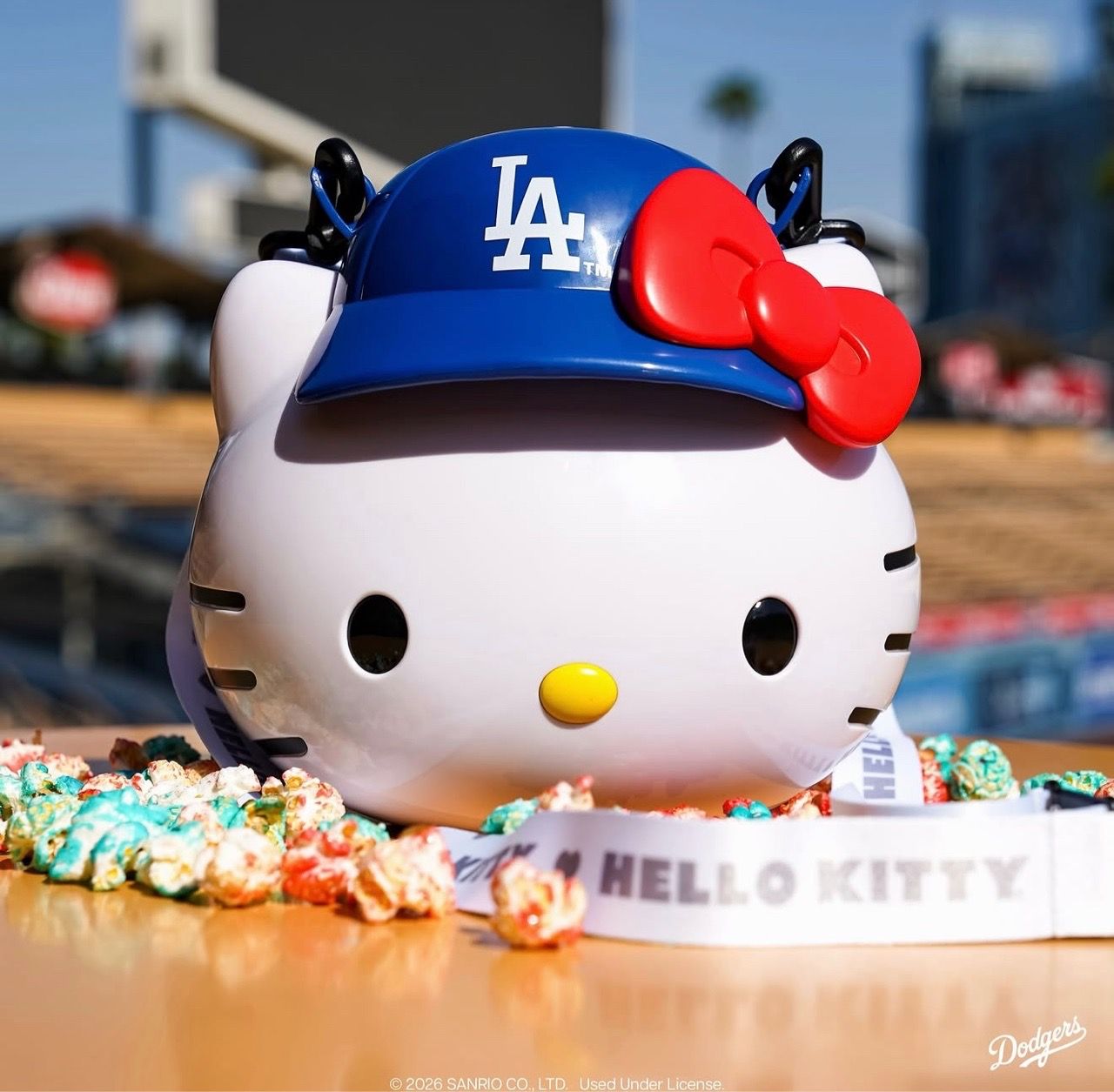 Dodgers Hello Kitty ポップコーンバケット 希少品　バケツ c85d09172dc04415b466a2a9072a36