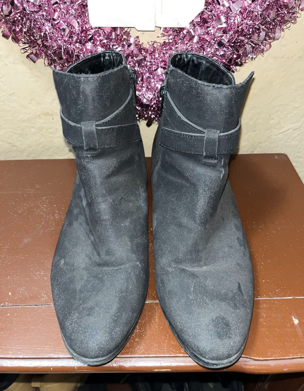 Size 7 Women’s Boots