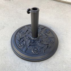 (NEW) $25 Lightweight Patio Umbrella Base 18” Round Base Stand Outdoor Garden Market, Weight 18 lbs 