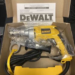 DEWALT 1/2” CORDED REVERSING DRILL