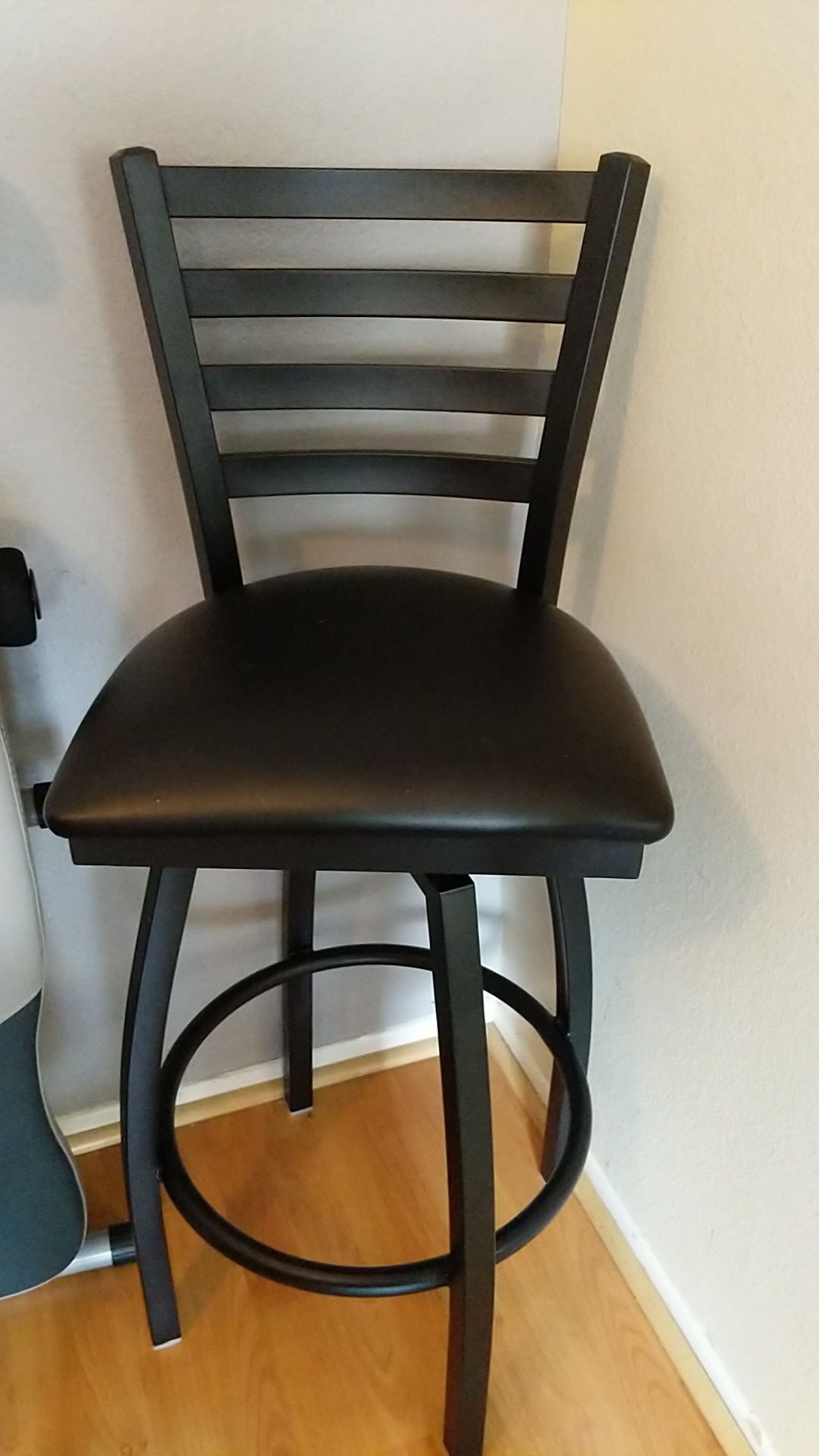 2 Charlton Home Portland 32" Swivel Bar Stools
