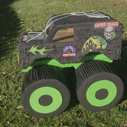 Glo's Custom Made Piñatas 