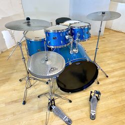 PDP Centerstage By DW complete Drum Set 22 10 12 16 14” New Quiet Cymbals Hardware New Throne $435 Cash In Ontario 91762