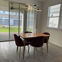 Beautiful Modern Dining Set For 4 Chair 