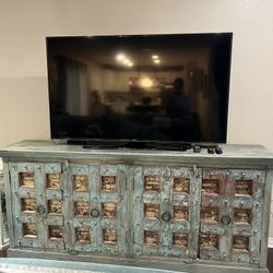 Console/ Tv Stand Table 