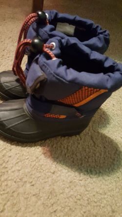 boys snow boots zize 10