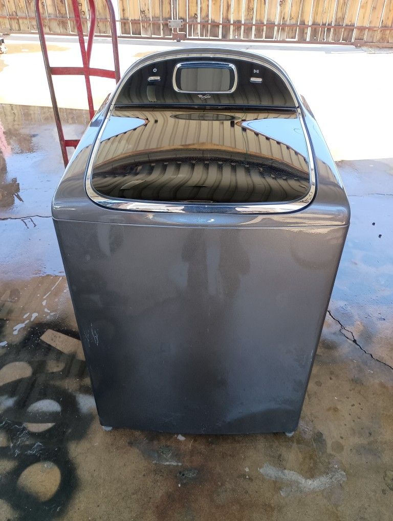 Whirlpool Washer TOUCHSCREEN $200 Cash.