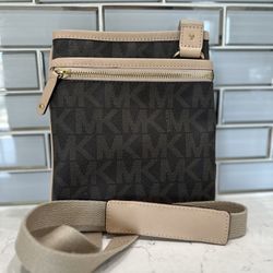 Michael Kors Crossbody Bag