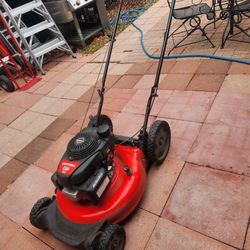 Honda Craftsman, Gas Lawn mower Works Great, Trabaja Al 100%  Bien 