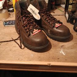 61/2 Mens Work boots Steeltoe 