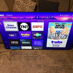 70 inch Samsung TV With TV Mount/Stand