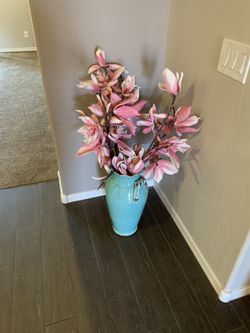 Vase with flowers