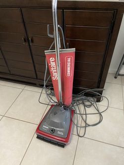 Aspiradora para Uso Comercial