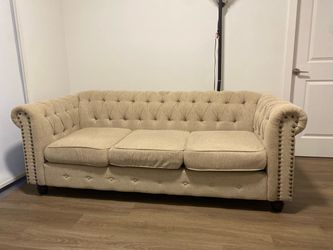 Elegant Tufted Chesterfield Sofa with Nailhead Trim (3-Seat)