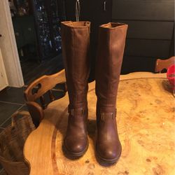 Bareytraps Ladies Boots Size 9 M Brown