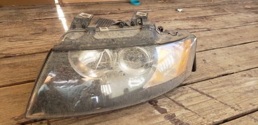 2004 audi projector light