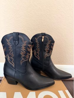 Cowgirl Boots Mid Calf Size 9