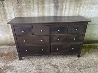 Hemnes dresser