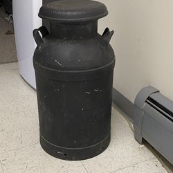 Antique Crowley’s Milk Co Can