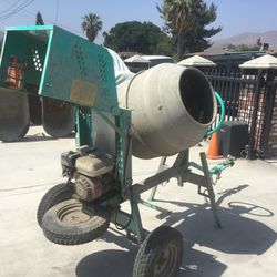 Cement Mixer Towable Gasoline Motor